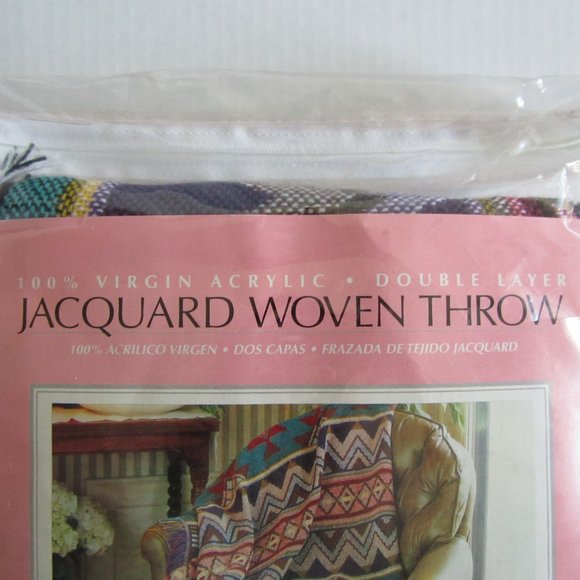 New Native Art Jacquard Woven Throw 46” x 57” - Picture 4 of 10